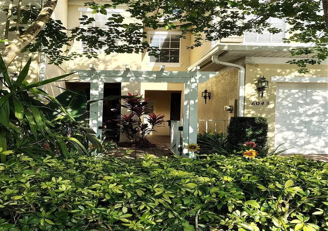 Photo 3 of Townhouse for sale at 6043 Strada Isle Way, Orlando, FL 32835 | MLS# V4947422 | Listing updated on 2026-09-09