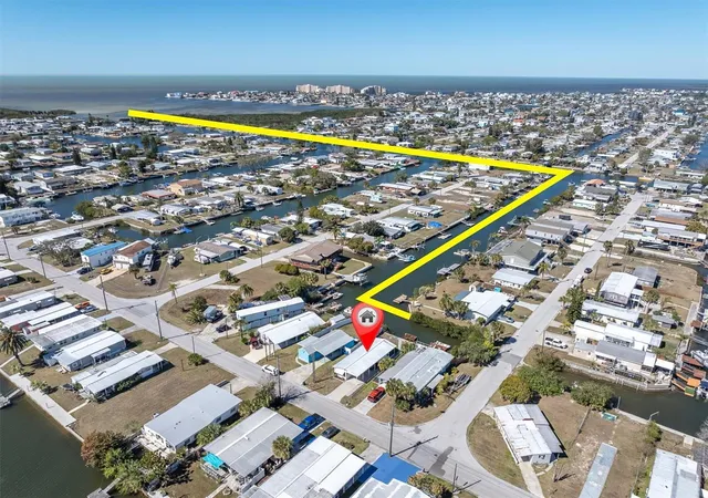 Photo 2 of Manufactured home for sale at 6627 Tower Dr, Hudson, FL 34667 | MLS# TB8478719 | Listing updated on 2026-09-09