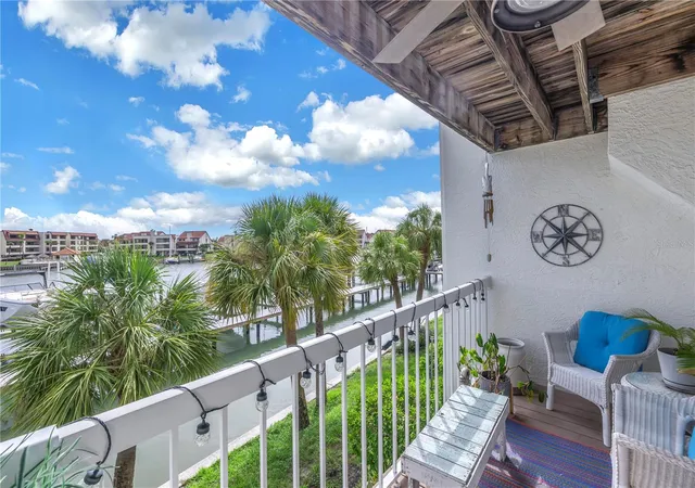 Photo 2 of Townhouse for sale at 117 Yacht Clb Ln, Saint Petersburg, FL 33715 | MLS# TB8480721 | Listing updated on 2026-09-08
