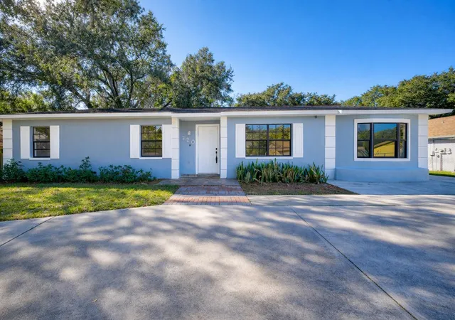 Photo 1 of Single family home for sale at 720 Swiss Dr, Lakeland, FL 33810 | MLS# S5144871 | Listing updated on 2026-10-25