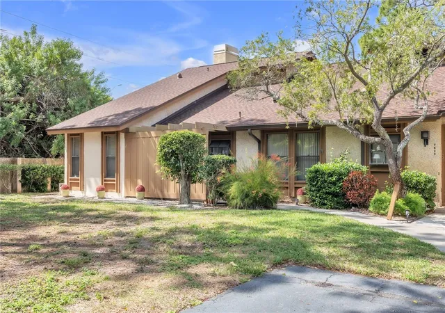 Photo 1 of Sale Pending at 7625 4th Avenue W #7625, Bradenton, FL 34209 | MLS# A4685260 | Listing updated on 2026-09-16