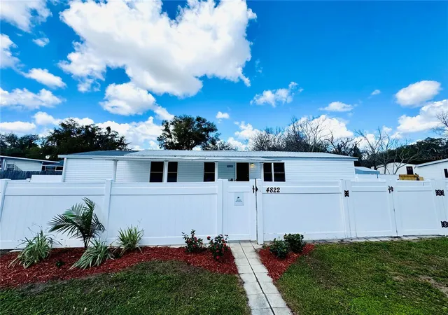 Photo 1 of Manufactured home for sale at 4822 Rolling Meadow Dr, Lakeland, FL 33810 | MLS# B4902202 | Listing updated on 2026-09-17