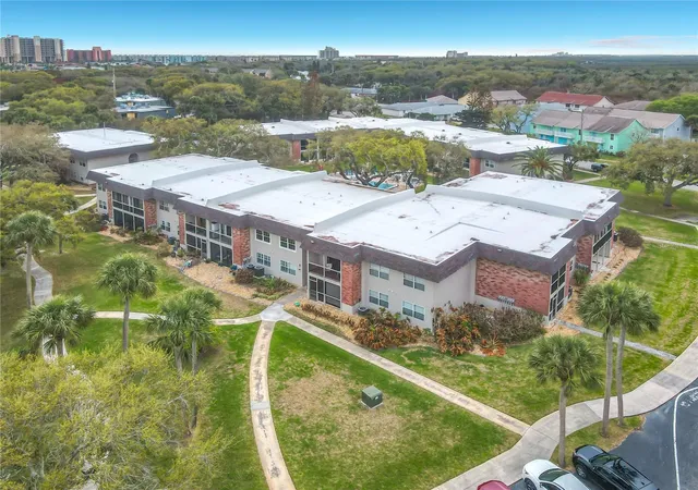 Listing Photo 1 - Condo for sale in building located at 3800 Saxon Dr, New Smyrna Beach, FL 32169 - Unit #B13