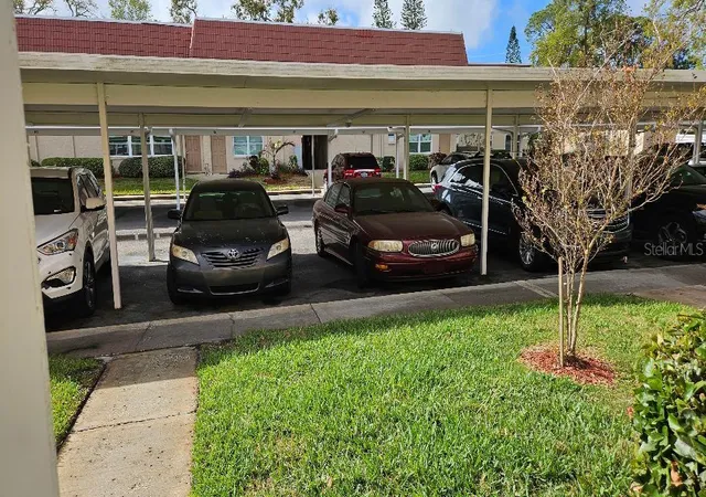 Photo 4 of Sale Pending at 10035 63rd Avenue N #6, Saint Petersburg, FL | MLS# TB8485012 | Listing updated on 2026-10-12