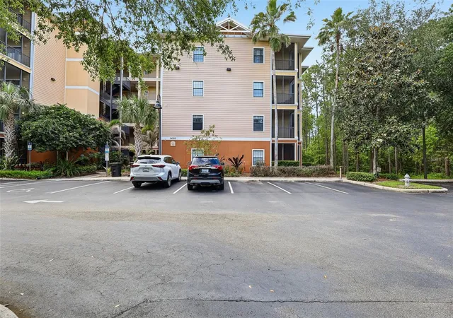 Listing Photo 2 - Condo for sale in building located at 9055 Treasure Trove Ln, Kissimmee, FL 34747 - Unit #208