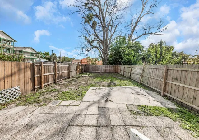 Photo 2 of Single family home for sale at 2613 N 21st Street, Tampa, FL 33605 | MLS# TB8485950 | Listing updated on 2026-09-17