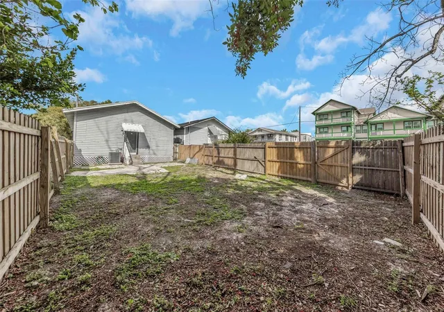 Photo 3 of Single family home for sale at 2613 N 21st Street, Tampa, FL 33605 | MLS# TB8485950 | Listing updated on 2026-09-17