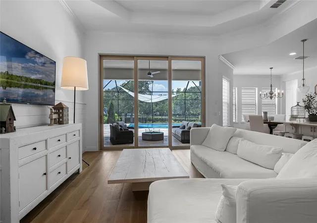 Photo 2 of Single family home for sale at 1118 Estancia Woods Loop, Windermere, FL 34786 | MLS# O6390567 | Listing updated on 2026-09-08