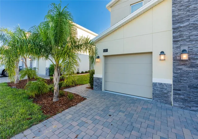 Photo 2 of Condo for sale at 581 Ocean Crse Ave #581, Davenport, FL 33896 | MLS# O6390911 | Listing updated on 2026-09-16