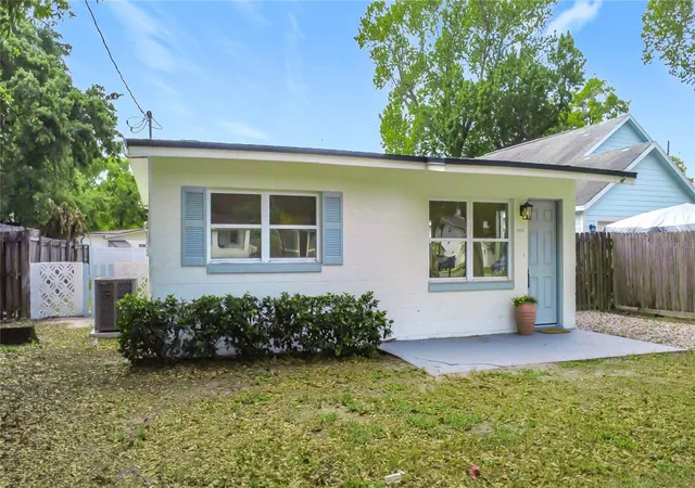 Photo 1 of Single family home for sale at 1018 Dowd Ave, Orlando, FL 32804 | MLS# O6391727 | Listing updated on 2026-09-17