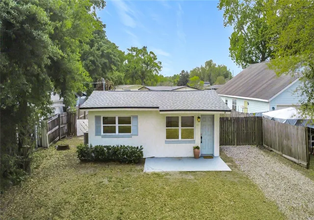 Photo 2 of Single family home for sale at 1018 Dowd Ave, Orlando, FL 32804 | MLS# O6391727 | Listing updated on 2026-09-17
