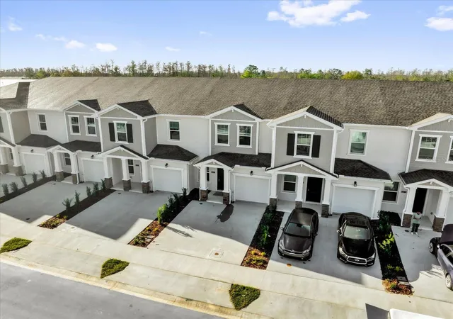Photo 1 of Townhouse for sale at 2602 Skyline Loop, Kissimmee, FL 34758 | MLS# O6392140 | Listing updated on 2026-09-09