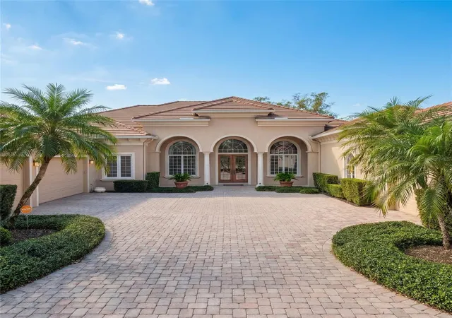 Photo 2 of Single family home for sale at 5151 Latrobe Dr, Windermere, FL 34786 | MLS# O6392380 | Listing updated on 2026-09-17
