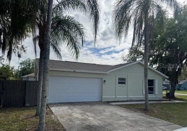 Photo 1 of Single family home for sale at 420 Albatross Ct, Kissimmee, FL 34759 | MLS# O6392714 | Listing updated on 2026-09-16
