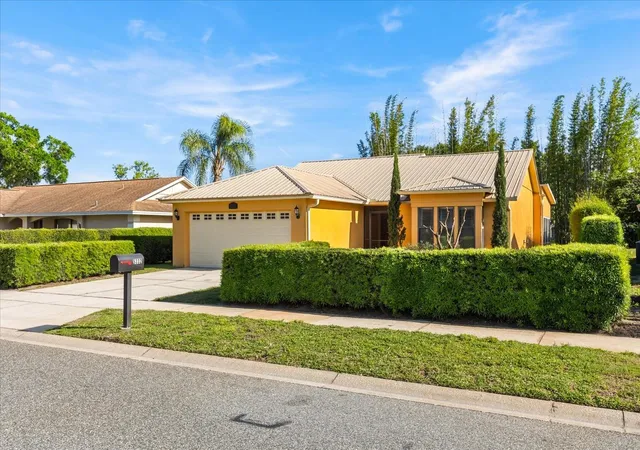 Photo 3 of Single family home for sale at 5332 Dorrington Ln, Orlando, FL 32821 | MLS# O6393126 | Listing updated on 2026-09-18
