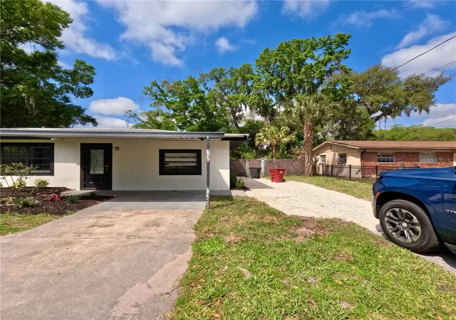 Photo 4 of Single family home for sale at 1103 N Pennsylvania Ave, Plant City, FL 33563 | MLS# TB8490239 | Listing updated on 2026-09-16