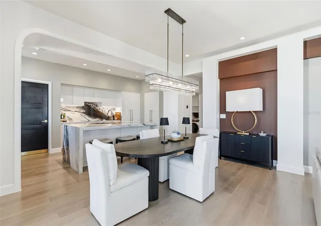 Photo 2 of Condo for sale at 126 4th Avenue NE #1401, Saint Petersburg, FL 33701 | MLS# TB8490704 | Listing updated on 2026-10-02