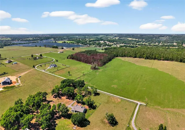 Photo 3 of Land for sale at 0 Hilltop Horizons Pl, Dade City, FL 33523 | MLS# TB8491822 | Listing updated on 2026-09-09