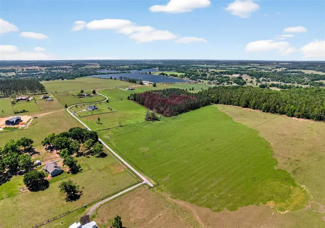 Photo 3 of Land for sale at 0 Hilltop Horizons Pl, Dade City, FL 33523 | MLS# TB8491822 | Listing updated on 2026-09-09