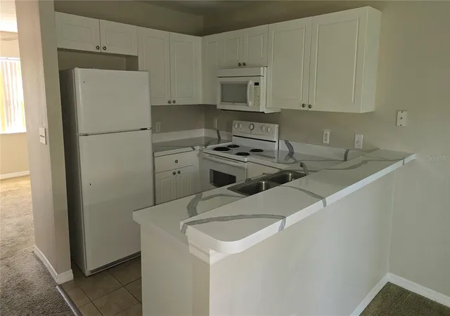 Photo 4 of Townhouse for sale at 336 Cervantes Dr #336, Kissimmee, FL 34743 | MLS# S5146784 | Listing updated on 2026-09-18