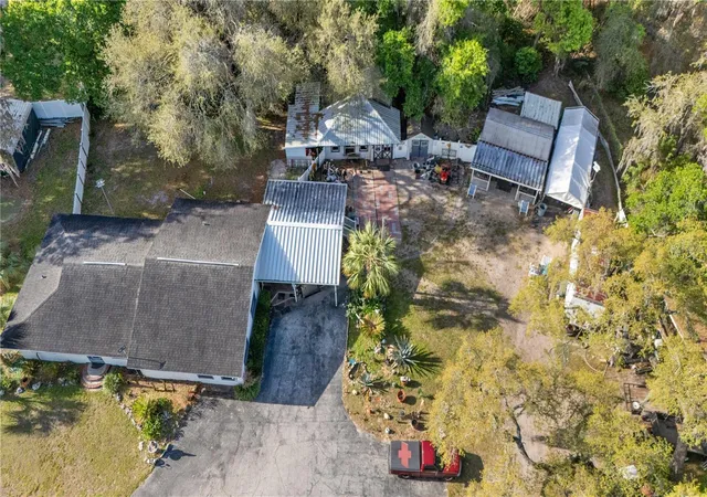 Photo 2 of Single family home for sale at 270 W Mcclendon St, Lady Lake, FL 32159 | MLS# G5110357 | Listing updated on 2026-10-08