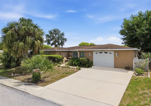 Photo 2 of Single family home for sale at 7140 Rockwood Dr, Port Richey, FL 34668 | MLS# W7884434 | Listing updated on 2026-09-09