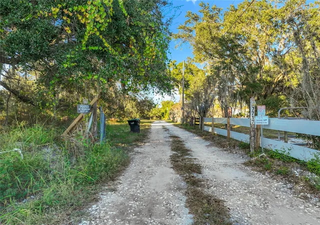 Photo 3 of Single family home for sale at 7717 Clarcona Ocoee Rd, Orlando, FL 32818 | MLS# O6396878 | Listing updated on 2026-09-09