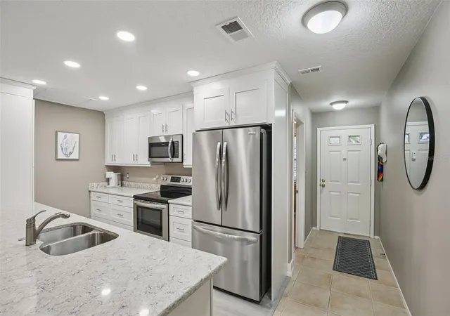 Photo 3 of House for sale at 39650 US Hwy 19 N #135, Tarpon Springs, FL 34689 | MLS# TB8494783 | Listing updated on 2026-09-18