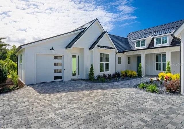 Photo 1 of Single family home for sale at 825 Pheasant Run Ct W, Port Orange, FL 32127 | MLS# V4948411 | Listing updated on 2026-09-17