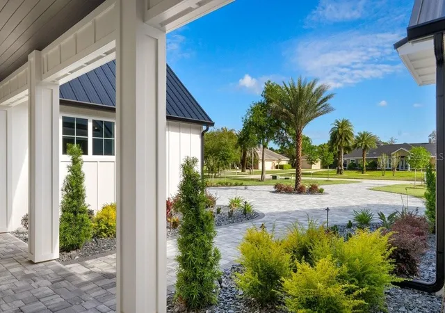 Photo 3 of Single family home for sale at 825 Pheasant Run Ct W, Port Orange, FL 32127 | MLS# V4948411 | Listing updated on 2026-09-17