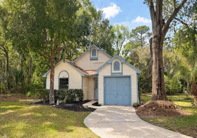 Photo 1 of Single family home for sale at 114 Spreading Oak Ct, Sanford, FL 32773 | MLS# A4689319 | Listing updated on 2026-10-07