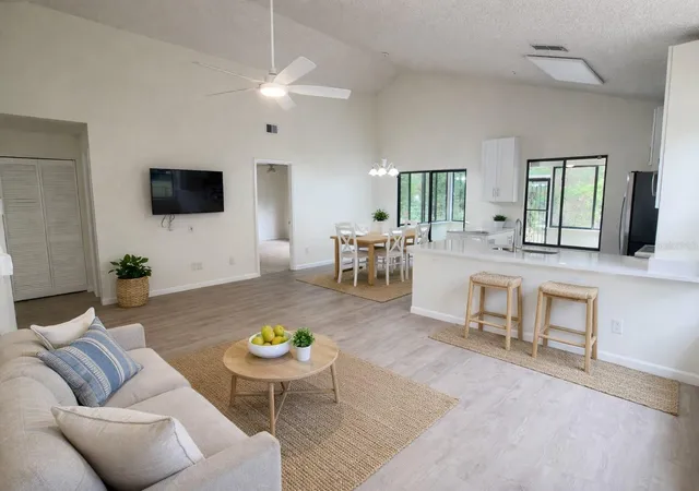 Photo 3 of Single family home for sale at 114 Spreading Oak Ct, Sanford, FL 32773 | MLS# A4689319 | Listing updated on 2026-10-07