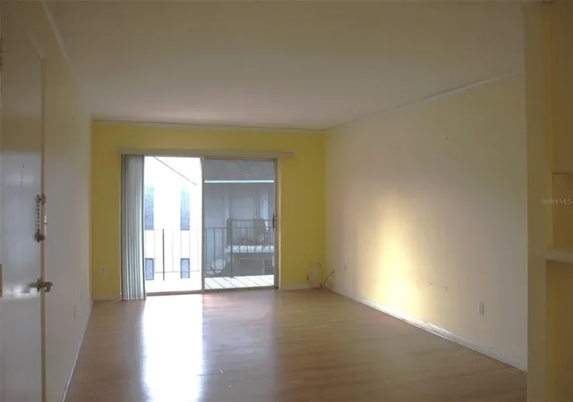 Listing Photo 4 - Condo for sale in building located at 905 W Oak Ridge Rd, ORLANDO, FL 32809 - Unit #C
