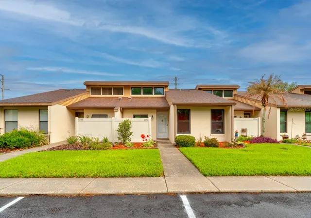 Townhouse for sale at 1262 Charter Oaks Cir #none, Daytona Beach, FL 32117 | MLS# NS1087912