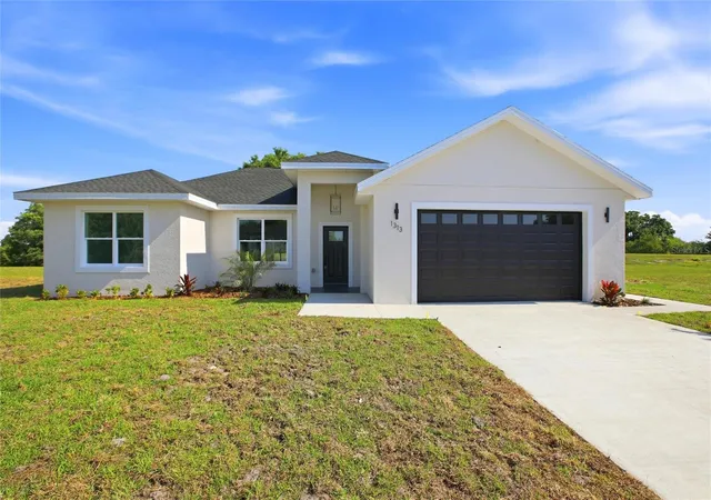 Photo 1 of Sale Pending at 1313 Blue Heron Dr, Sebring, FL 33876 | MLS# P4938438 | Listing updated on 2026-09-17
