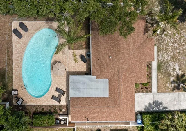 Photo 2 of Single family home for sale at 1658 Douglas Ave, Dunedin, FL 34698 | MLS# TB8496991 | Listing updated on 2026-09-24