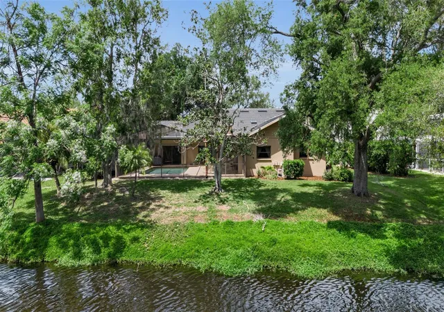 Photo 3 of Single family home for sale at 1732 Pine Harrier Cir, Sarasota, FL 34231 | MLS# A4689911 | Listing updated on 2026-09-17