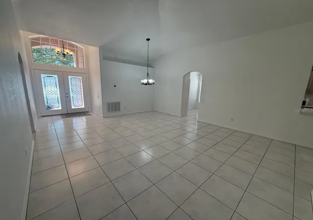 Photo 3 of Single family home for sale at 2930 Rivers End Rd, Orlando, FL 32817 | MLS# S5147907 | Listing updated on 2026-09-22
