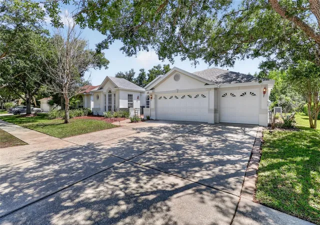Photo 2 of Single family home for sale at 10206 Shadow Branch Dr, Tampa, FL 33647 | MLS# TB8499414 | Listing updated on 2026-09-17