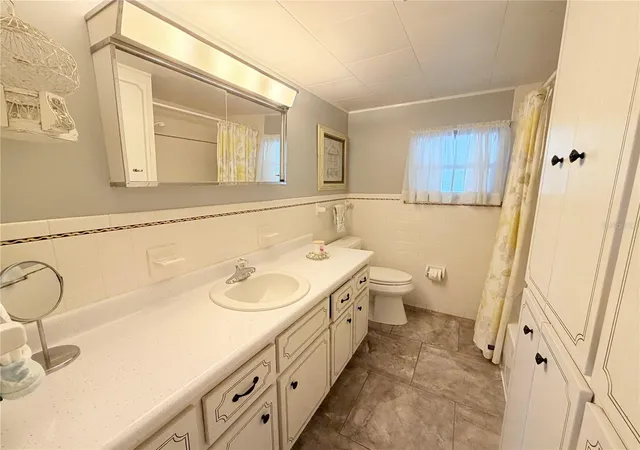 Photo 3 of Manufactured home for sale at 2331 Belleair Rd #529, Clearwater, FL 33764 | MLS# TB8500159 | Listing updated on 2026-09-16