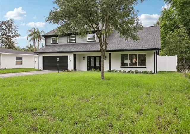 Photo 2 of Single family home for sale at 226 Willowick Ave, Temple Terrace, FL 33617 | MLS# TB8500463 | Listing updated on 2026-10-04