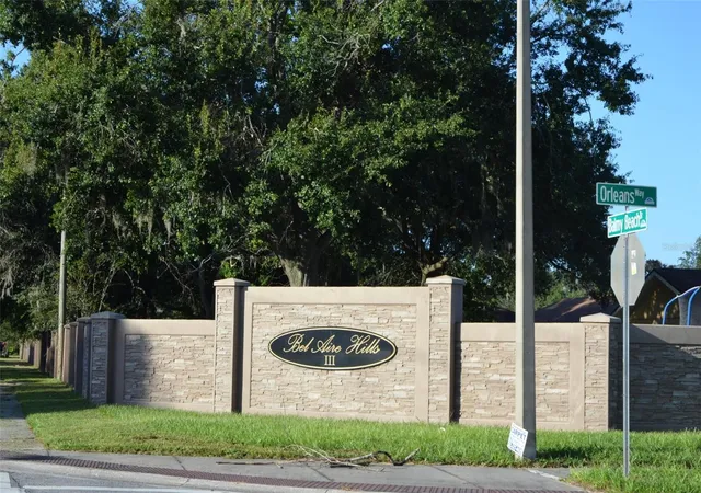 Photo 2 of Single family home for sale at 2887 N Bermuda Ave, Apopka, FL 32703 | MLS# O6401469 | Listing updated on 2026-09-17