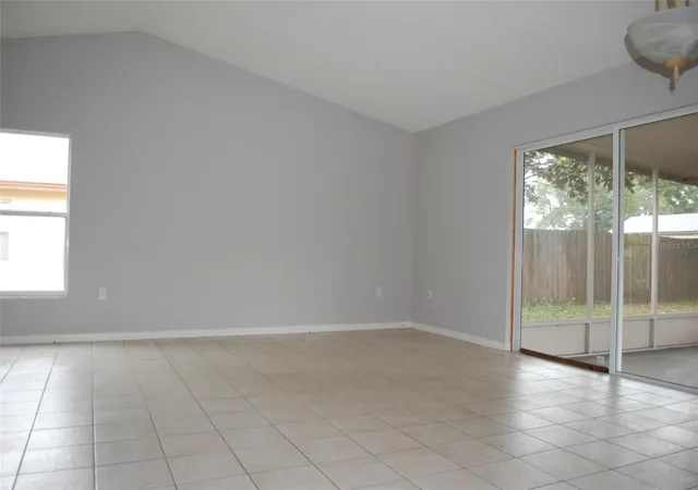 Photo 4 of Single family home for sale at 2887 N Bermuda Ave, Apopka, FL 32703 | MLS# O6401469 | Listing updated on 2026-09-17