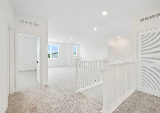 Photo 3 of Sale Pending at 5171 Mockingbird Sound Ct, Sanford, FL 32773 | MLS# O6401897 | Listing updated on 2026-10-02