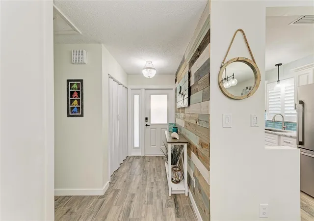Listing Photo 5 - Condo for sale in building located at 1218 Moonmist Cir, SARASOTA, FL 34242 - Unit #S2
