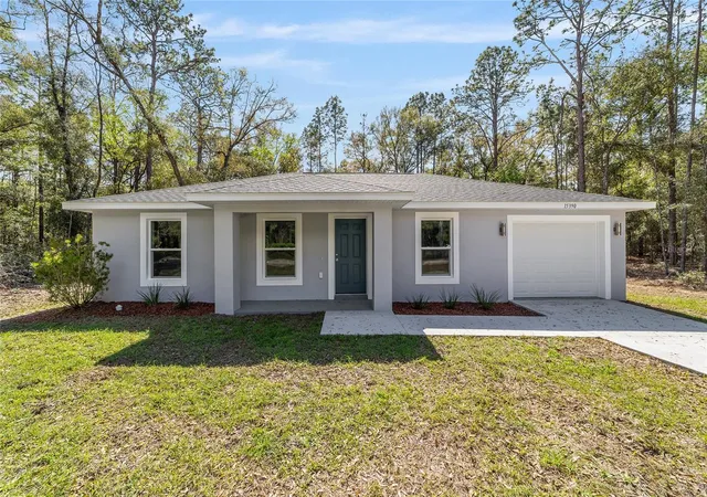 Single family home for sale at 2556 SW 141st Court, OCALA, FL 34481 | MLS# OM723547