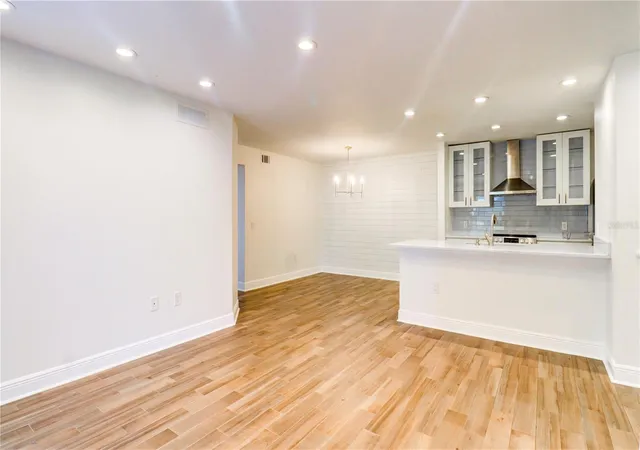 Photo 4 of Condo for sale at 9481 Highland Oak Dr #1001, Tampa, FL 33647 | MLS# TB8502076 | Listing updated on 2026-10-01