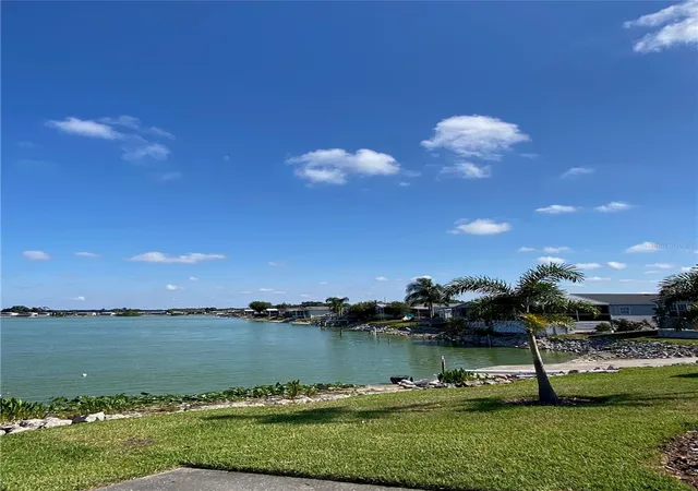 Photo 4 of Manufactured home for sale at 8330 Fantasia Park Way, Riverview, FL 33578 | MLS# TB8502317 | Listing updated on 2026-09-26