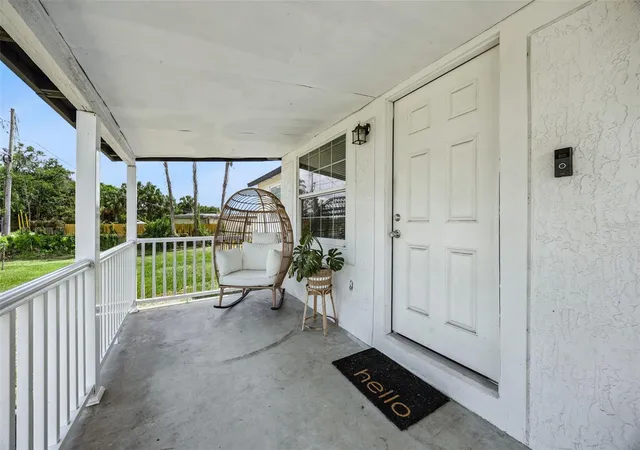 Photo 3 of Single family home for sale at 5212 Aloha St, Orlando, FL 32810 | MLS# O6403117 | Listing updated on 2026-08-19