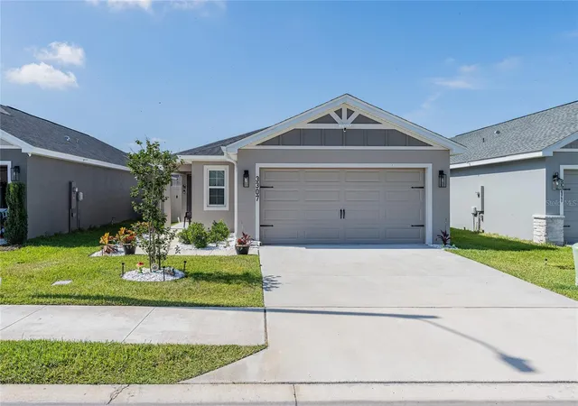 Single family home for sale at 3307 Costello Cir, WINTER HAVEN, FL 33884 | MLS# L4961494